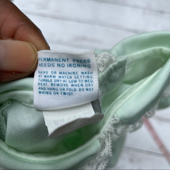 Mini World infant dress - Picture 9 of 9